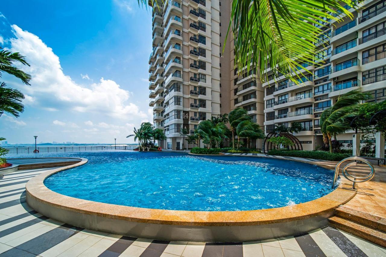 Scenic Country Garden Danga Bay By Lions Bay Lejlighed Johor Bahru Eksteriør billede